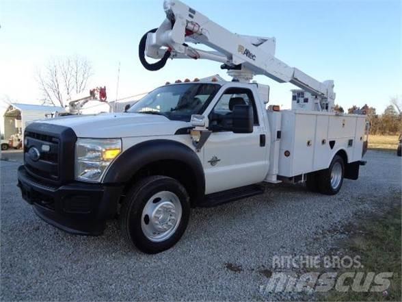 Altec AT37G Camion nacelle