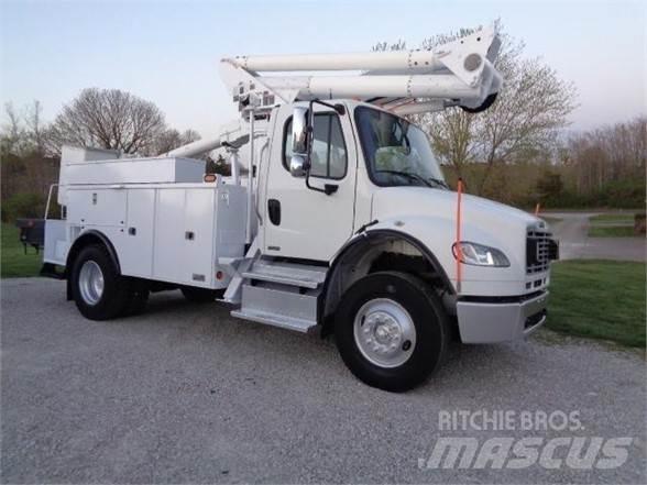 Altec TA45M Camion nacelle