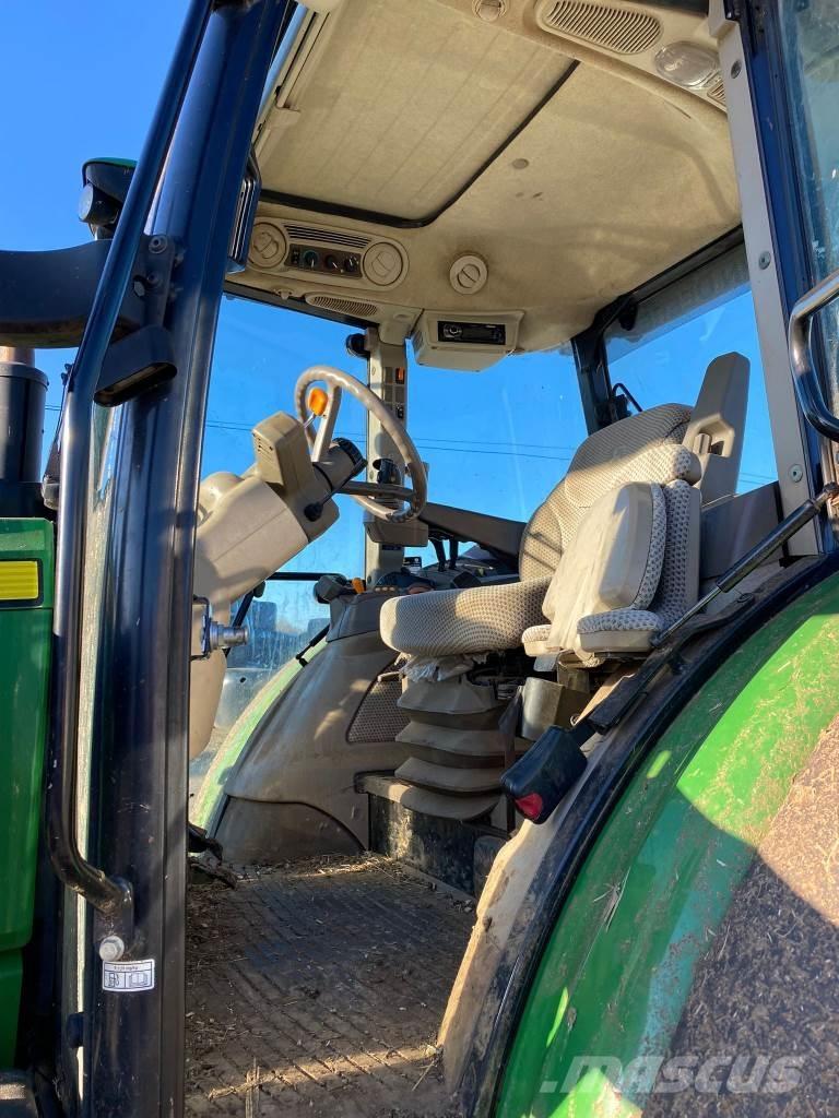 John Deere 5100R Tracteur
