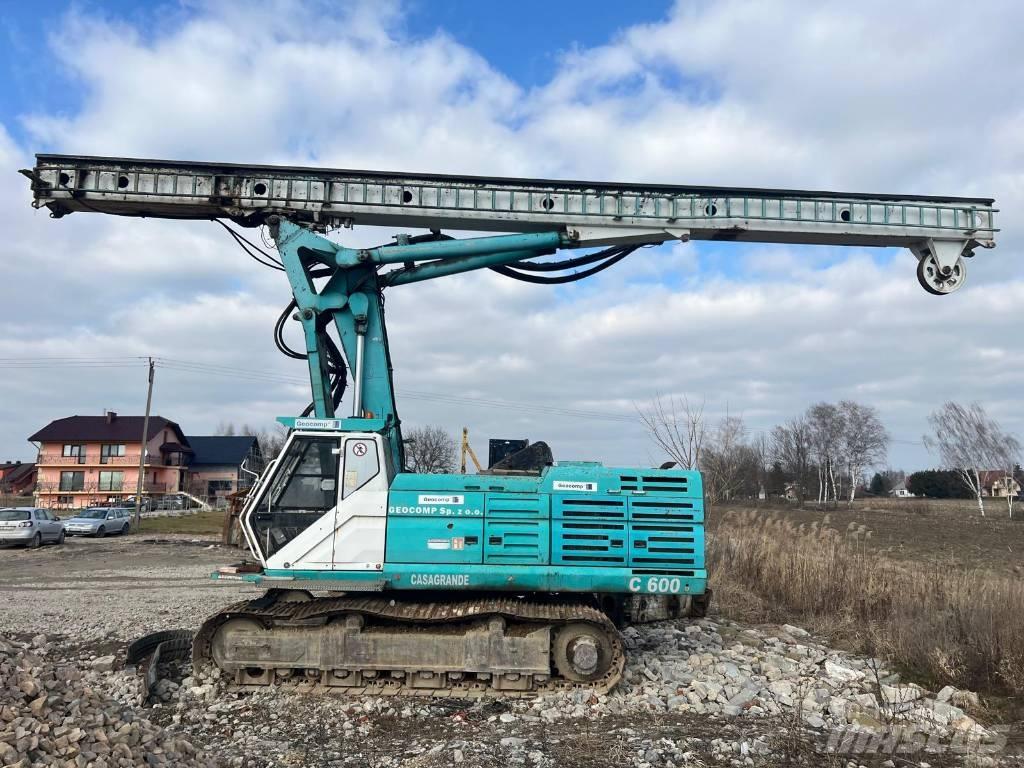 Casagrande C600 Pelle enfonce-pieux