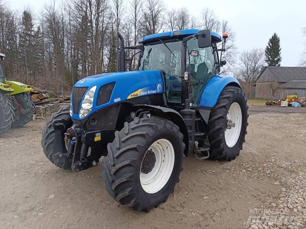 New Holland T7040 Tracteur