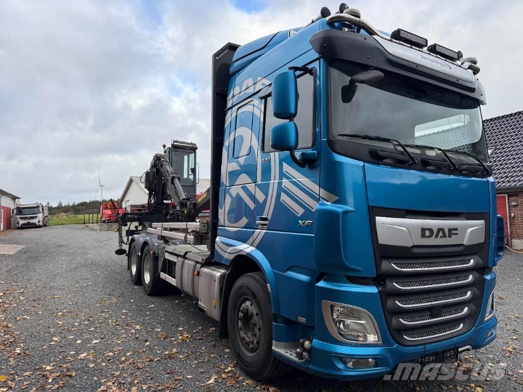 DAF XF 530 6x4 Camions de transport de machines forestières