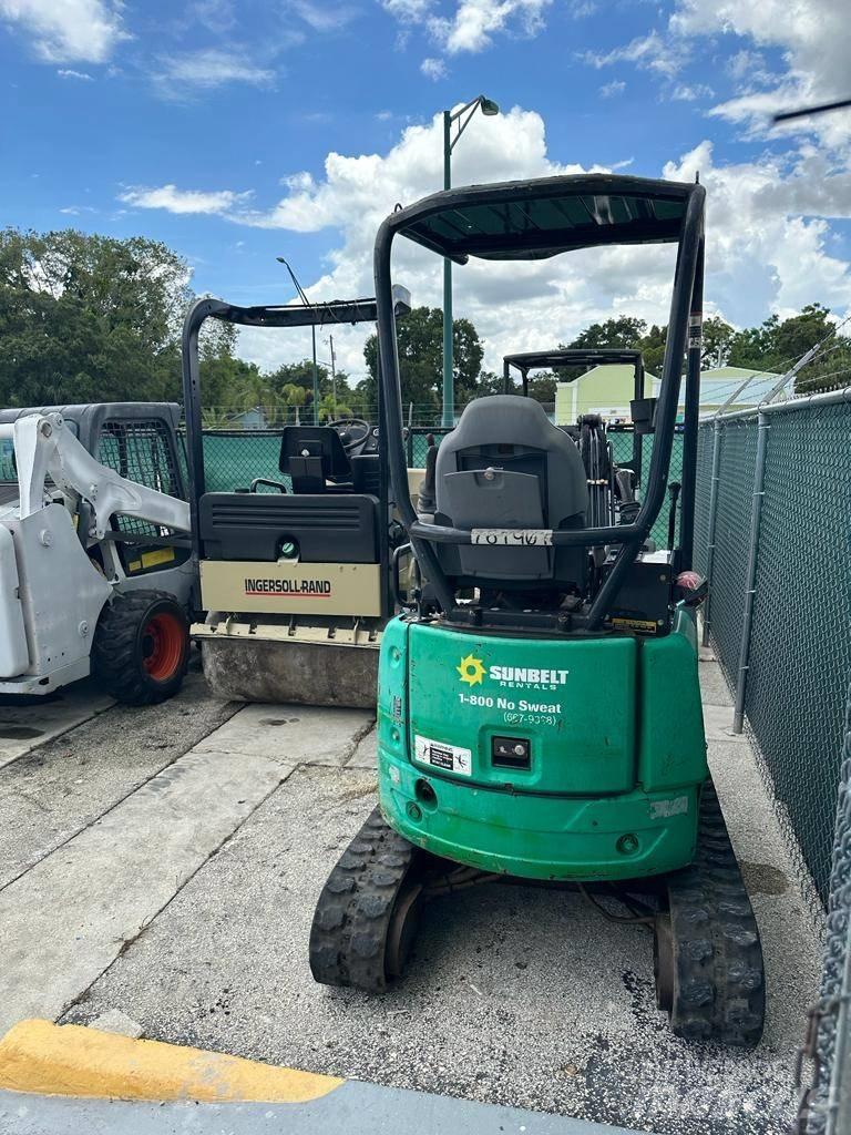 John Deere 17G Mini pelle < 7t