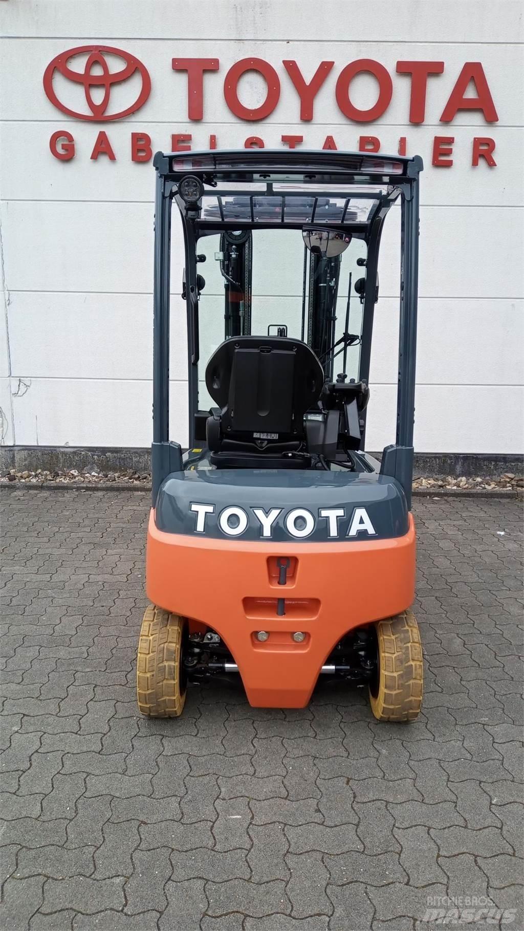Toyota 8FBMK16T Chariots élévateurs électriques