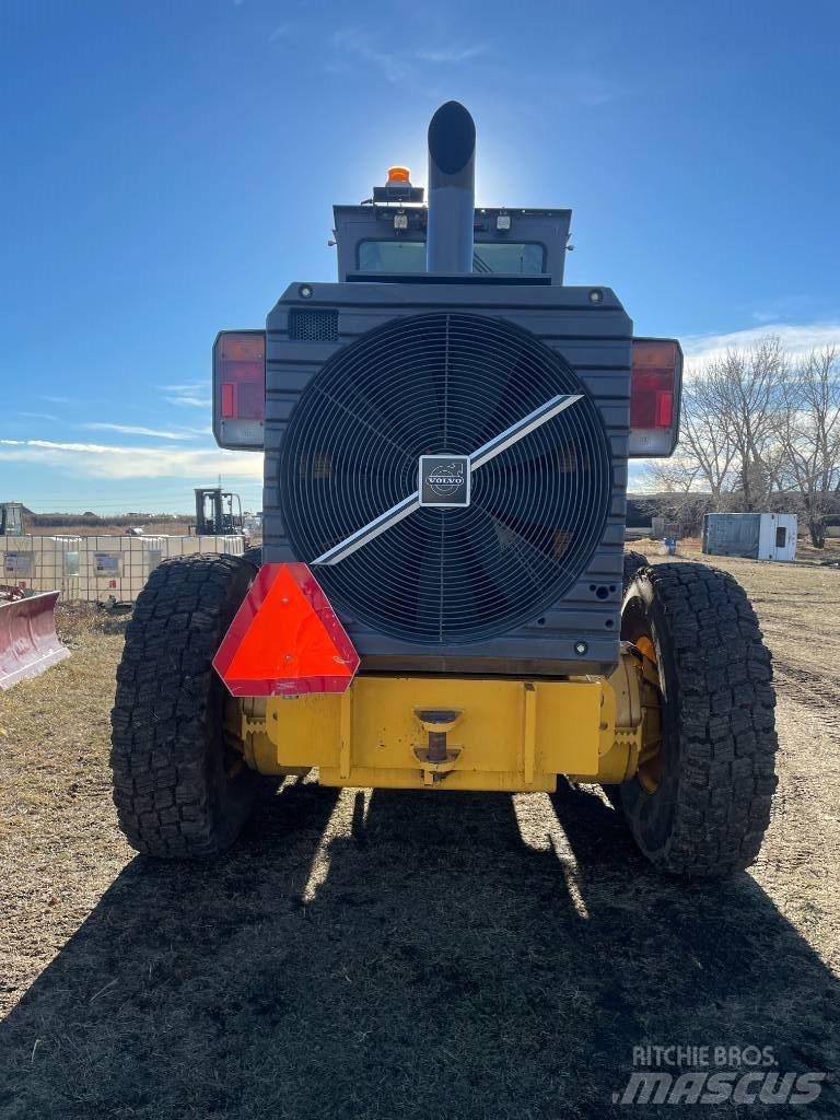 Volvo G 720 B Niveleuse
