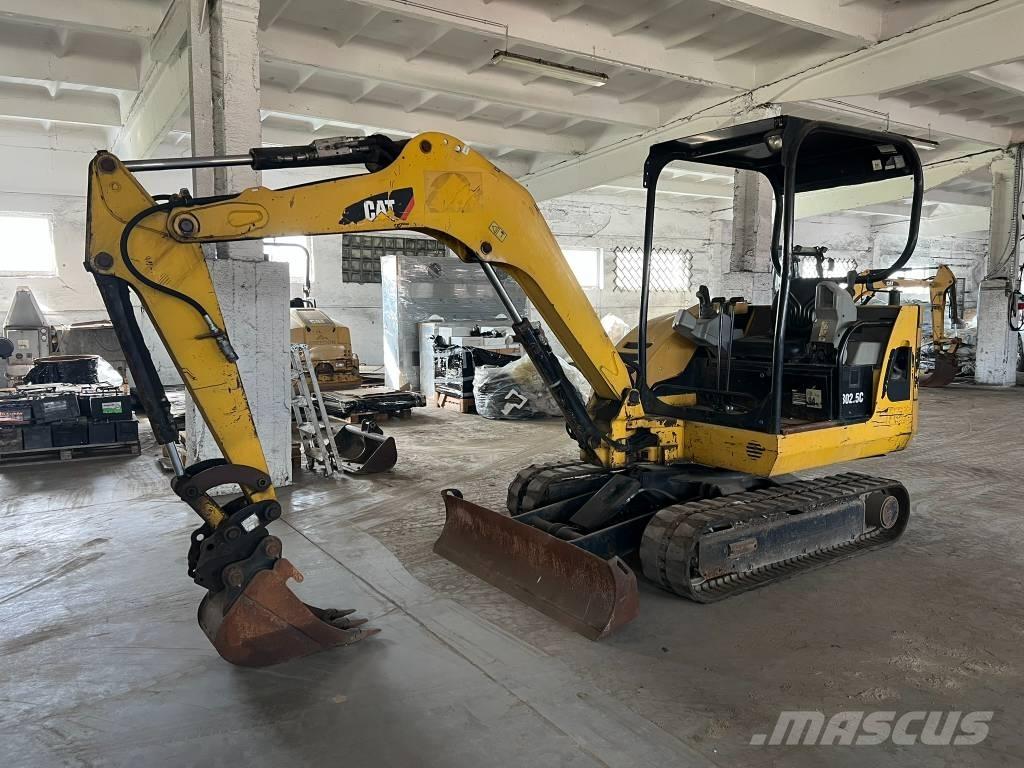 CAT 302.5 C Pelle sur chenilles