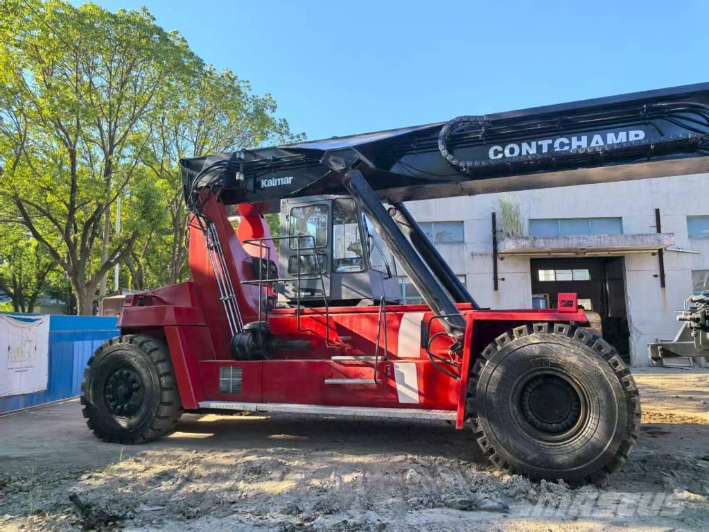 Kalmar DRF 450 Reachstackers