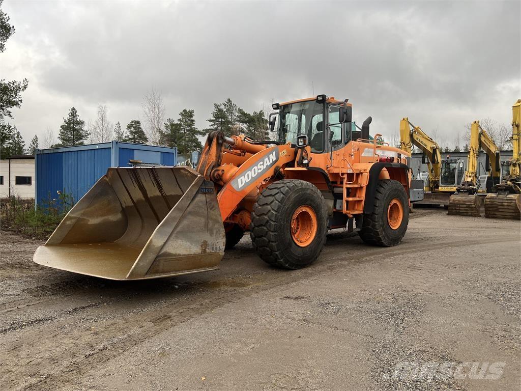 Doosan DL450 Chargeuse sur pneus