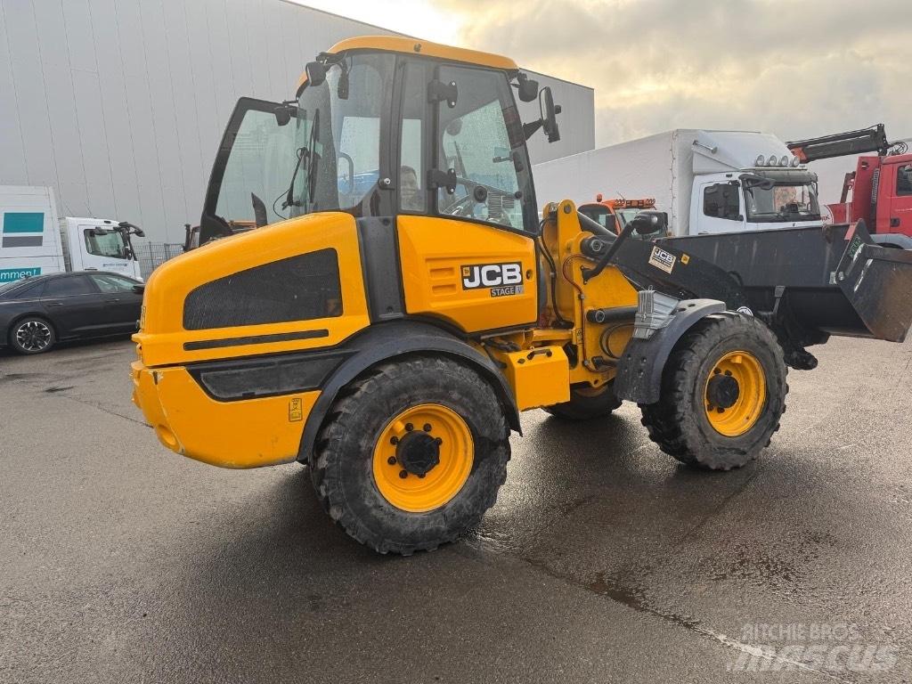 JCB 409 SV Tractopelle