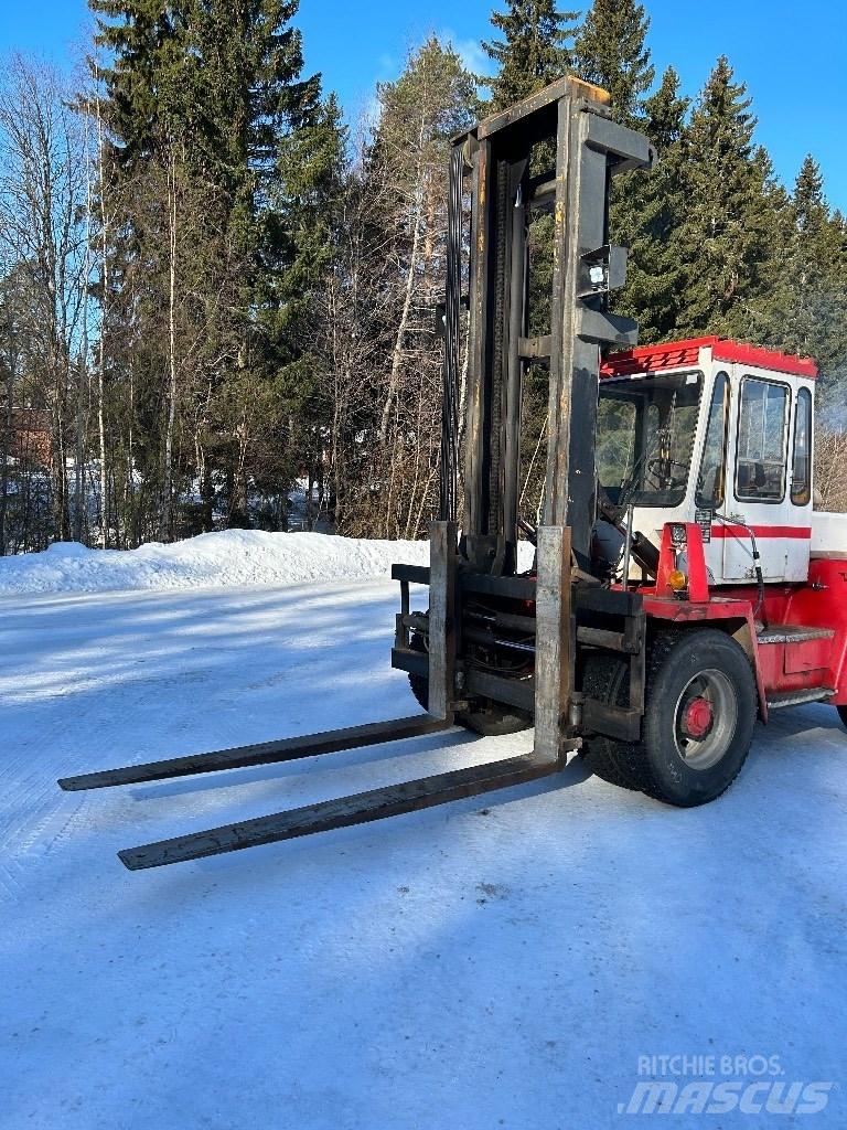 Svetruck 960-26 Chariots diesel