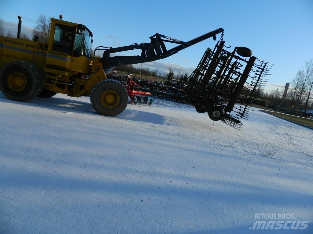 Wiberg 800 Déchaumeur, cultivateur