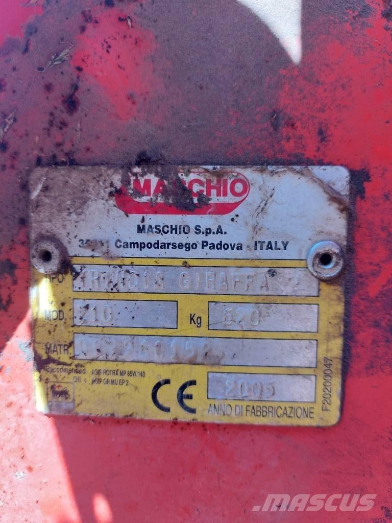 Maschio Giraffa 210 Broyeur / Gyrobroyeur / Epareuse
