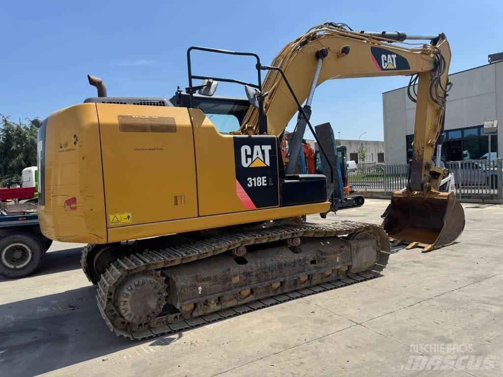 CAT 318E Pelle sur chenilles