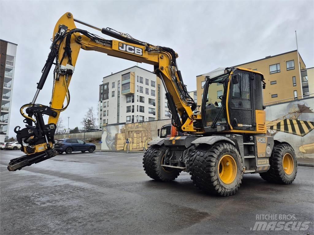 JCB Hydradig 110W Pelle sur pneus