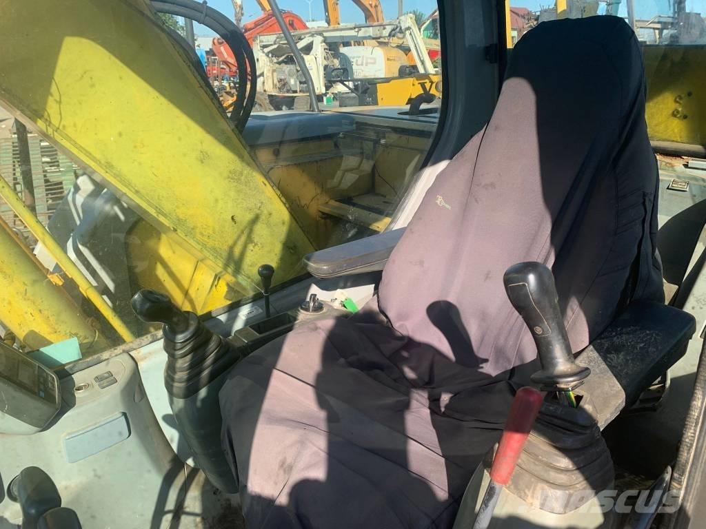 New Holland E 135 SR Pelle sur chenilles