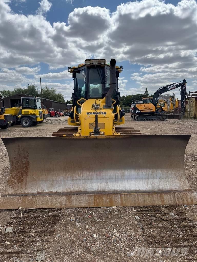 Komatsu D51PX-24 Bouteurs sur chenilles
