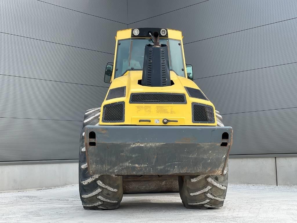 Bomag BW 216 DH-4i Rouleaux monocylindre