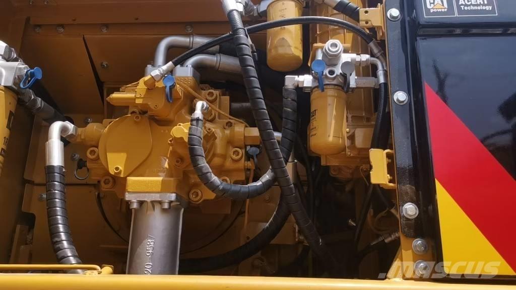 CAT 340 D L Pelle sur chenilles