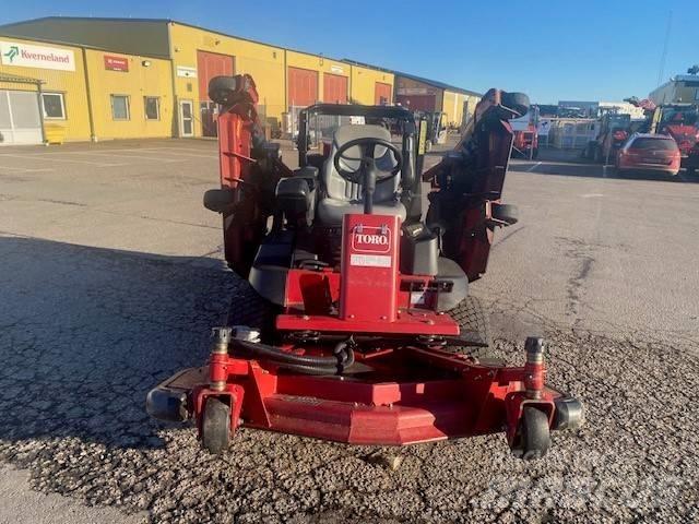 Toro 4000 Tondeuses montées