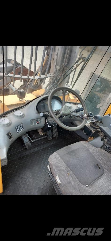 Volvo L 180 E Chargeuse sur pneus