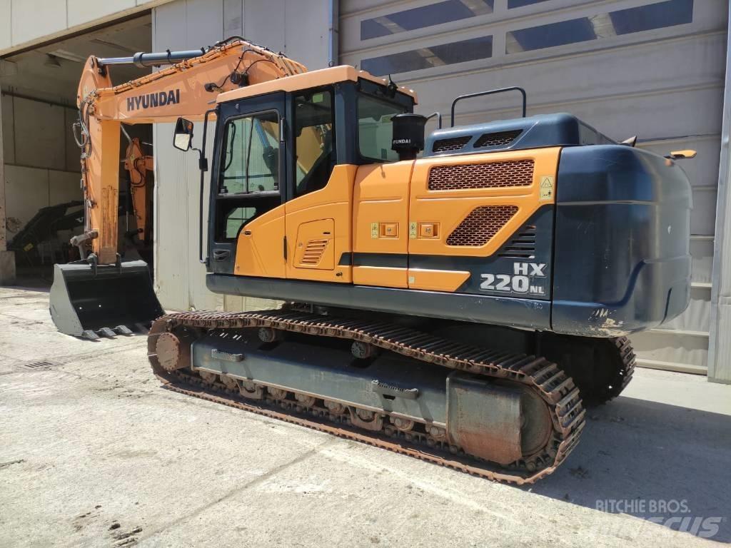 Hyundai HX 220 Pelle sur chenilles