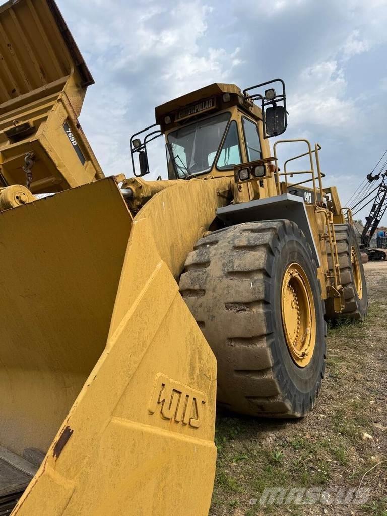 CAT 988F Chargeuse sur pneus