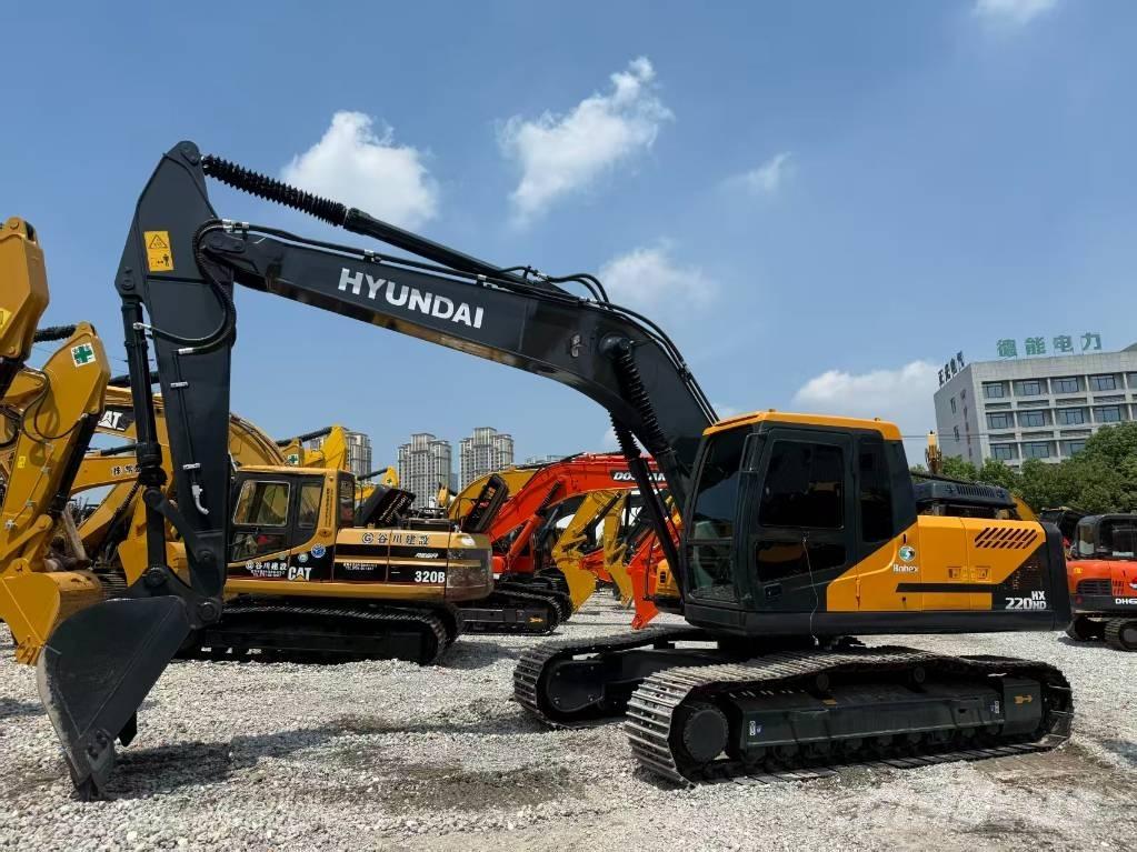 Hyundai 220HD Pelle sur chenilles