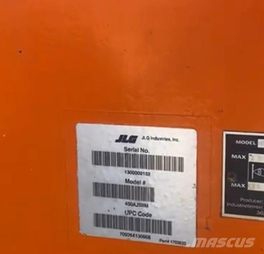 JLG AJ450 Nacelles articulées