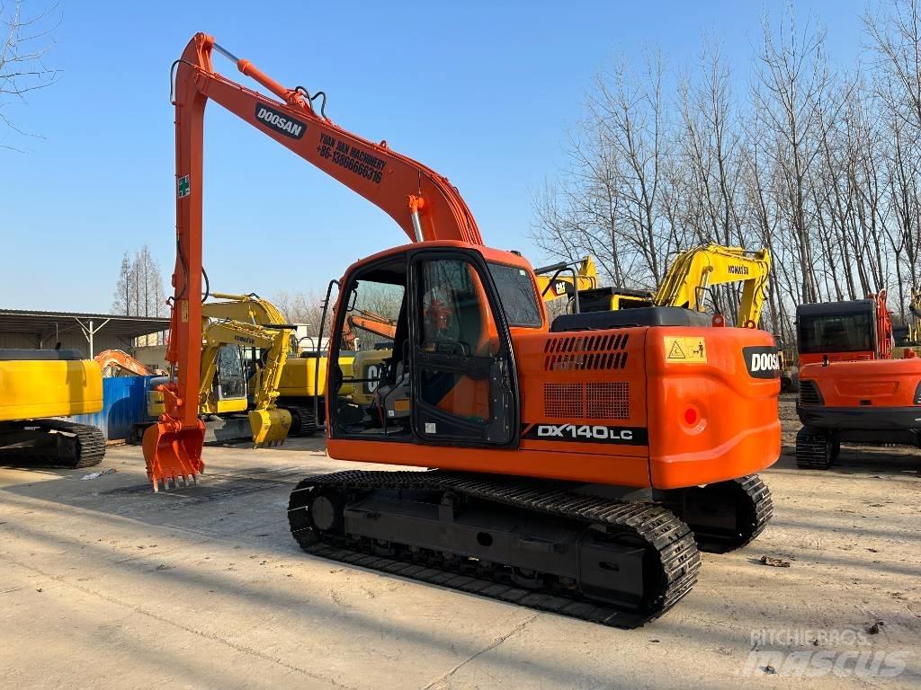 Doosan DX 140 Mini pelle < 7t
