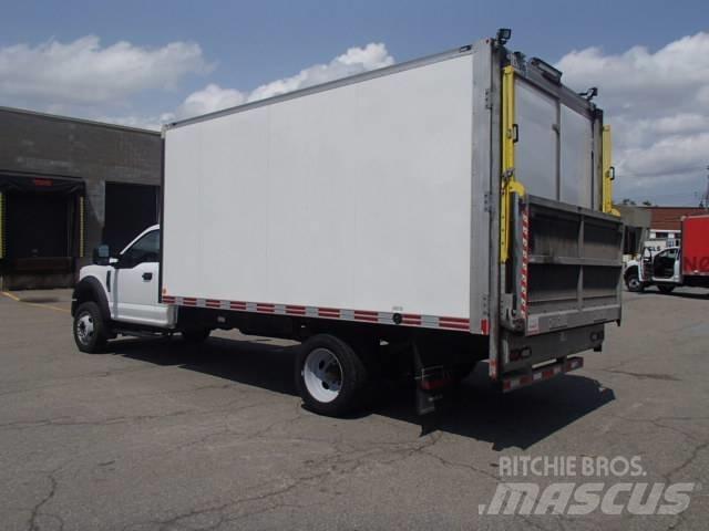 Ford F 550 SD Camions et véhicules municipaux