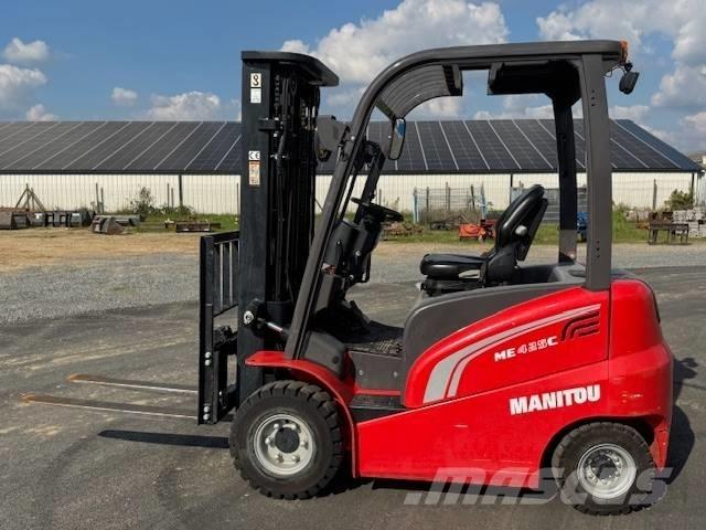 Manitou ME 425 Chariots élévateurs électriques