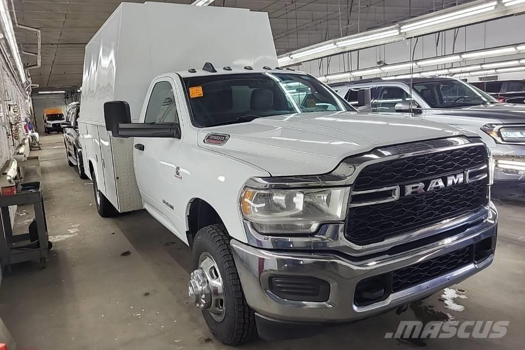 RAM 3500 TRADESMAN Utilitaire benne