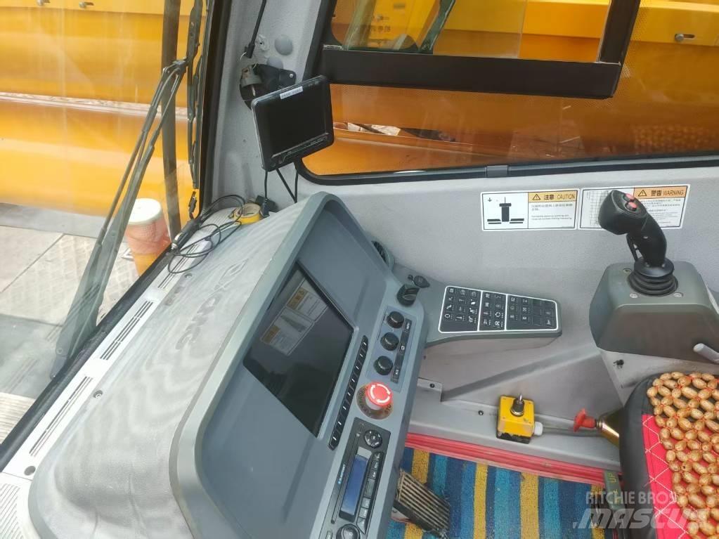 XCMG XCT 130 Grues tout terrain