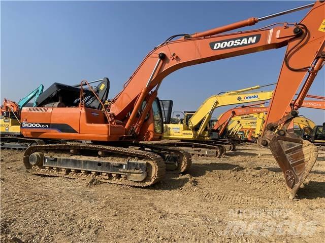 Doosan DH300 Pelle sur chenilles