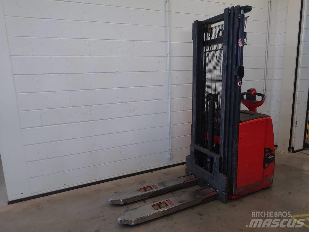 Linde L 16 Gerbeur accompagnant