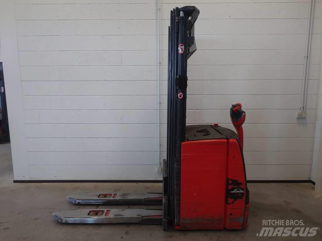Linde L 16 Gerbeur accompagnant
