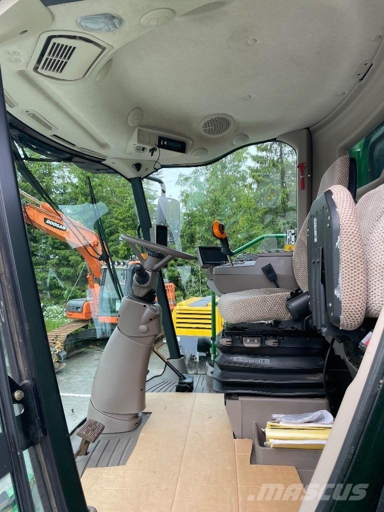 John Deere W 540 Moissonneuse batteuse