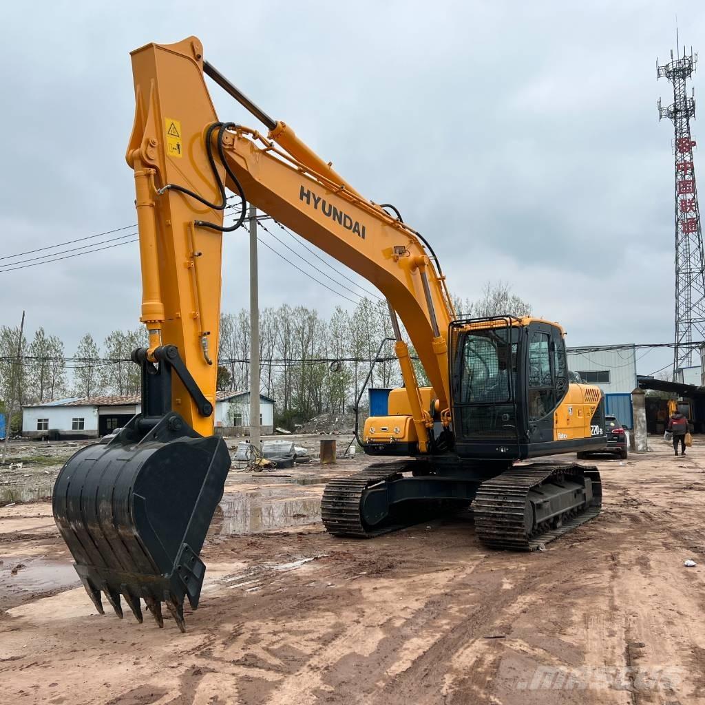 Hyundai R220LC-9 Pelle sur chenilles