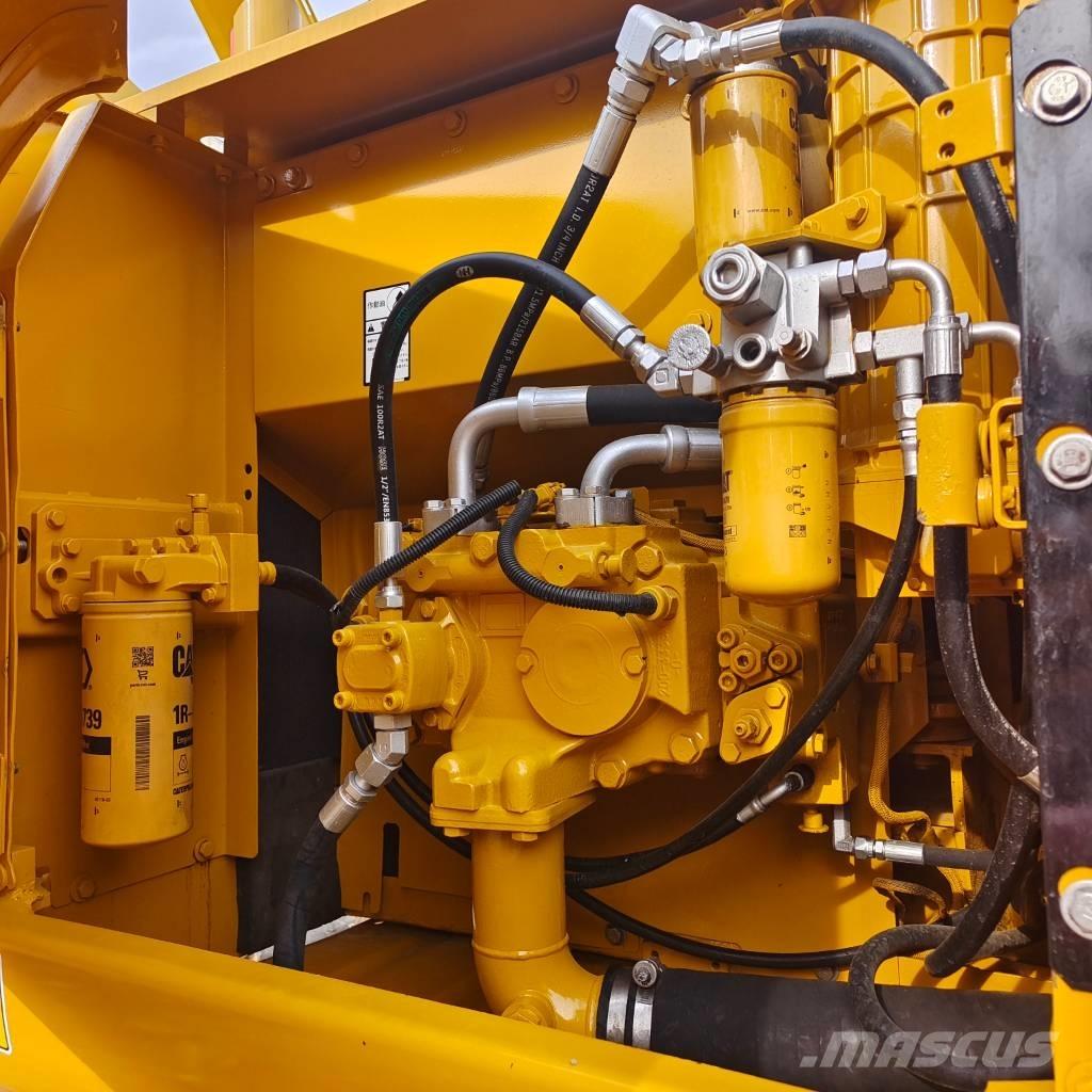 CAT 320 D2L Pelle sur chenilles