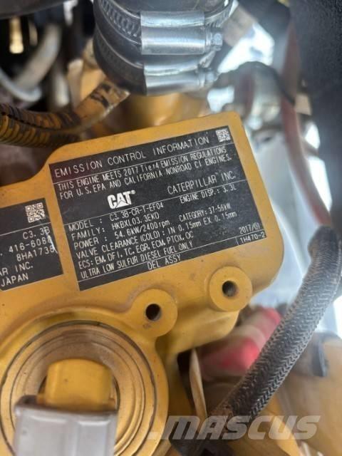 CAT 906 Chargeuse sur pneus