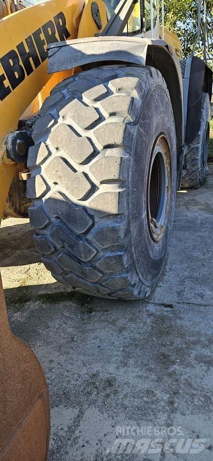 Liebherr L580 - Chargeuse sur pneus