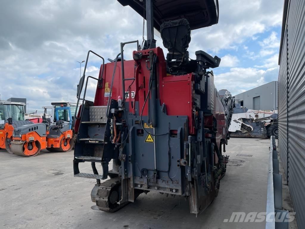 Wirtgen W 100 CFI Fraiseuse à froid