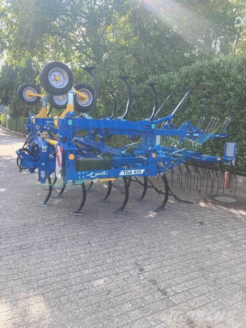  Treffler TGA 430 Déchaumeur, cultivateur