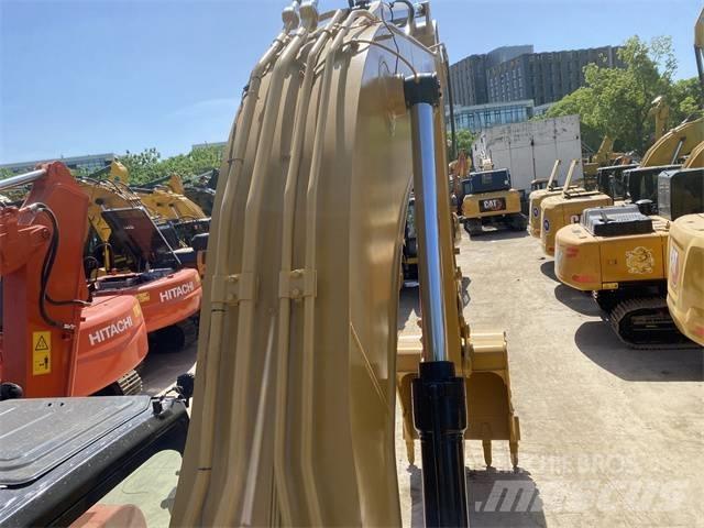 CAT 330 GC Pelle sur chenilles
