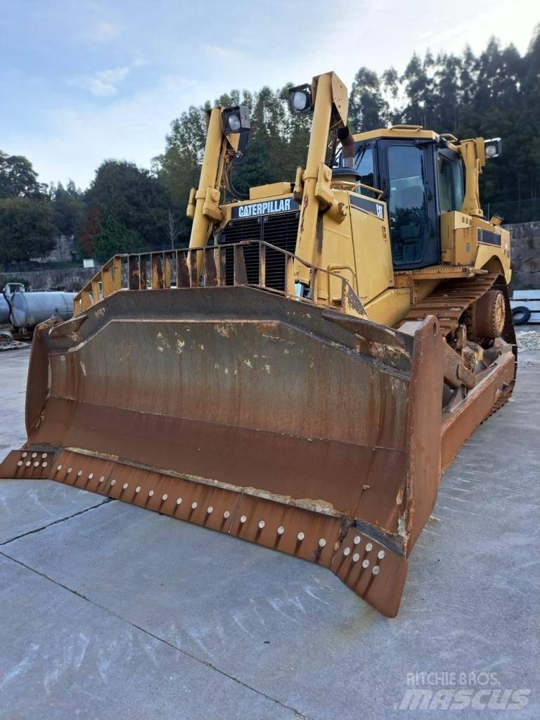 CAT D 8 T Bouteurs sur chenilles