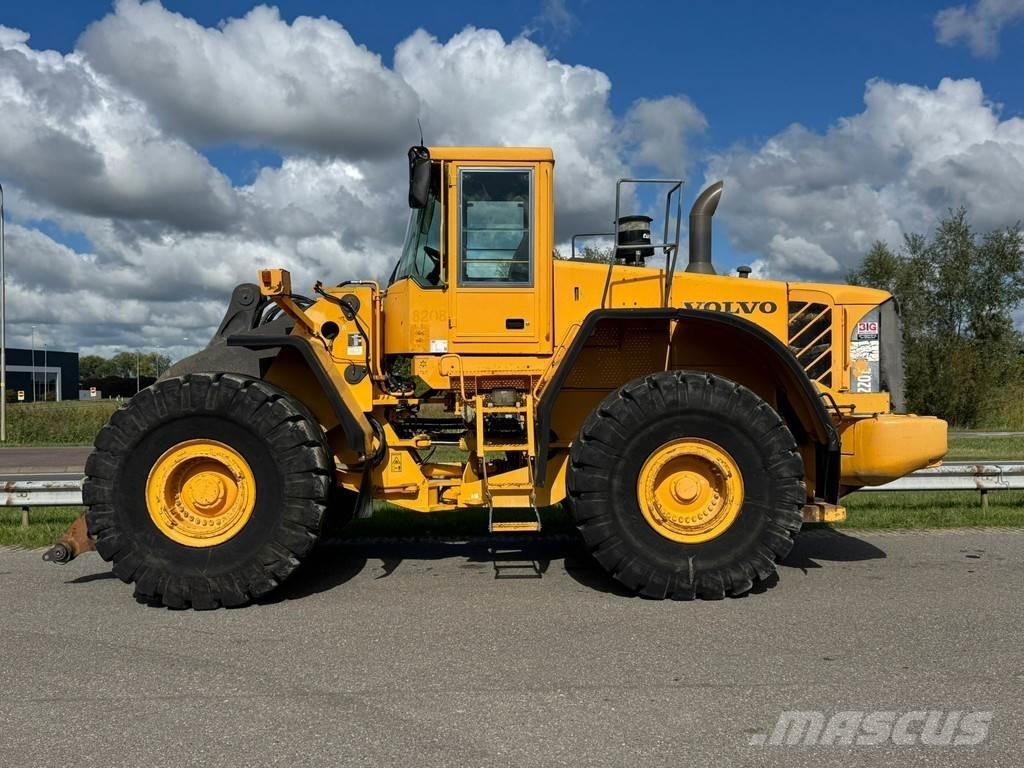 Volvo L220E Chargeuse sur pneus