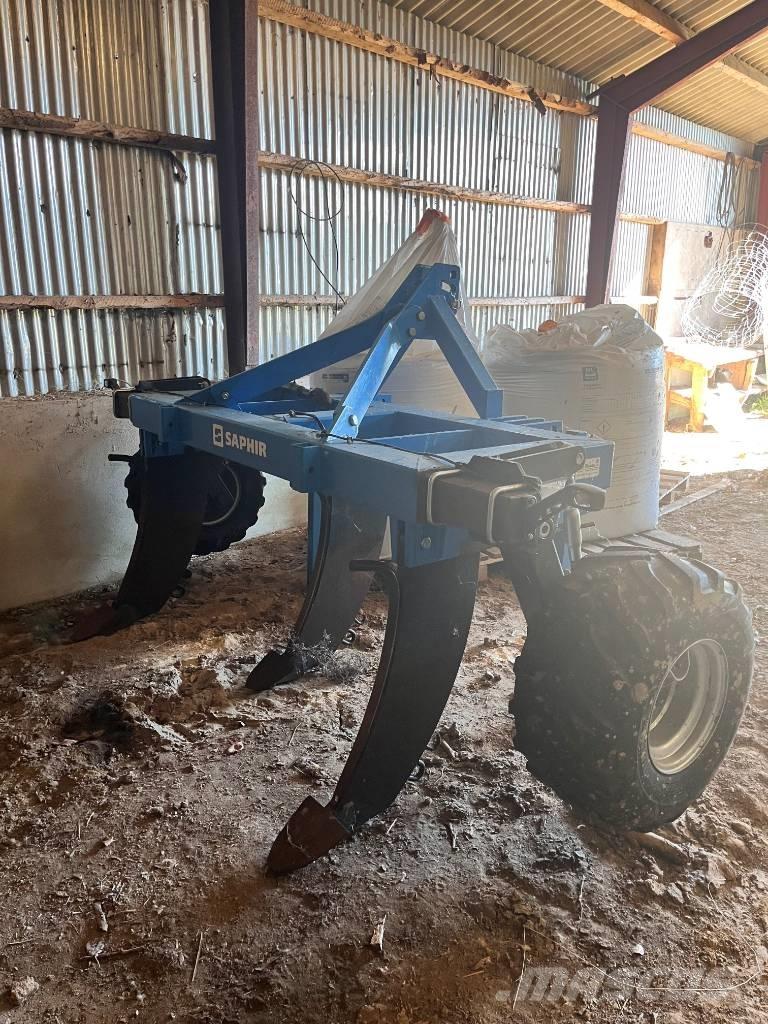 Saphir Frontgrubber Charrue à dents