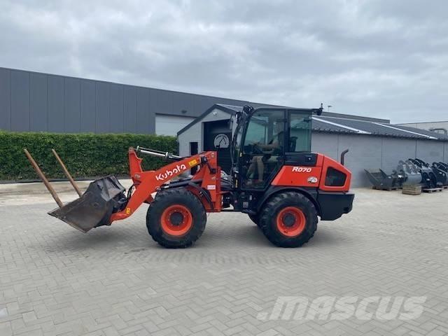 Kubota R 070 Chargeuse sur pneus