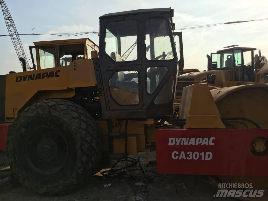 Dynapac CA 301 D Rouleaux monocylindre