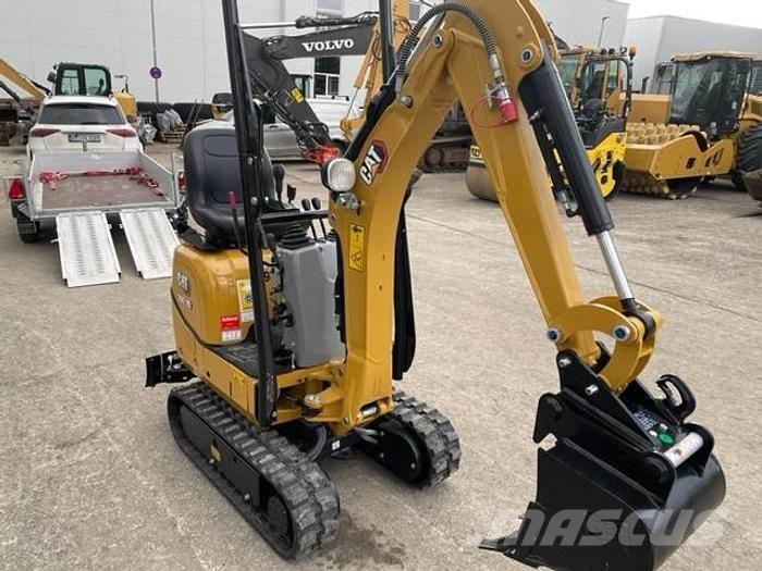 CAT 300.9D Mini pelle < 7t